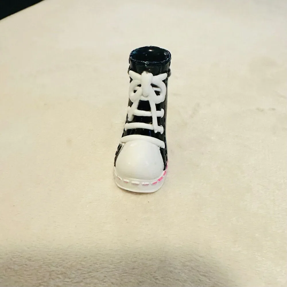 BRATZ Doll Single Shoe Black Sneaker